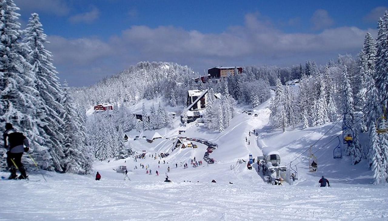 You are currently viewing Jahorina – Popolna Zimska Destinacija za Ljubitelje Smučanja in Oddiha